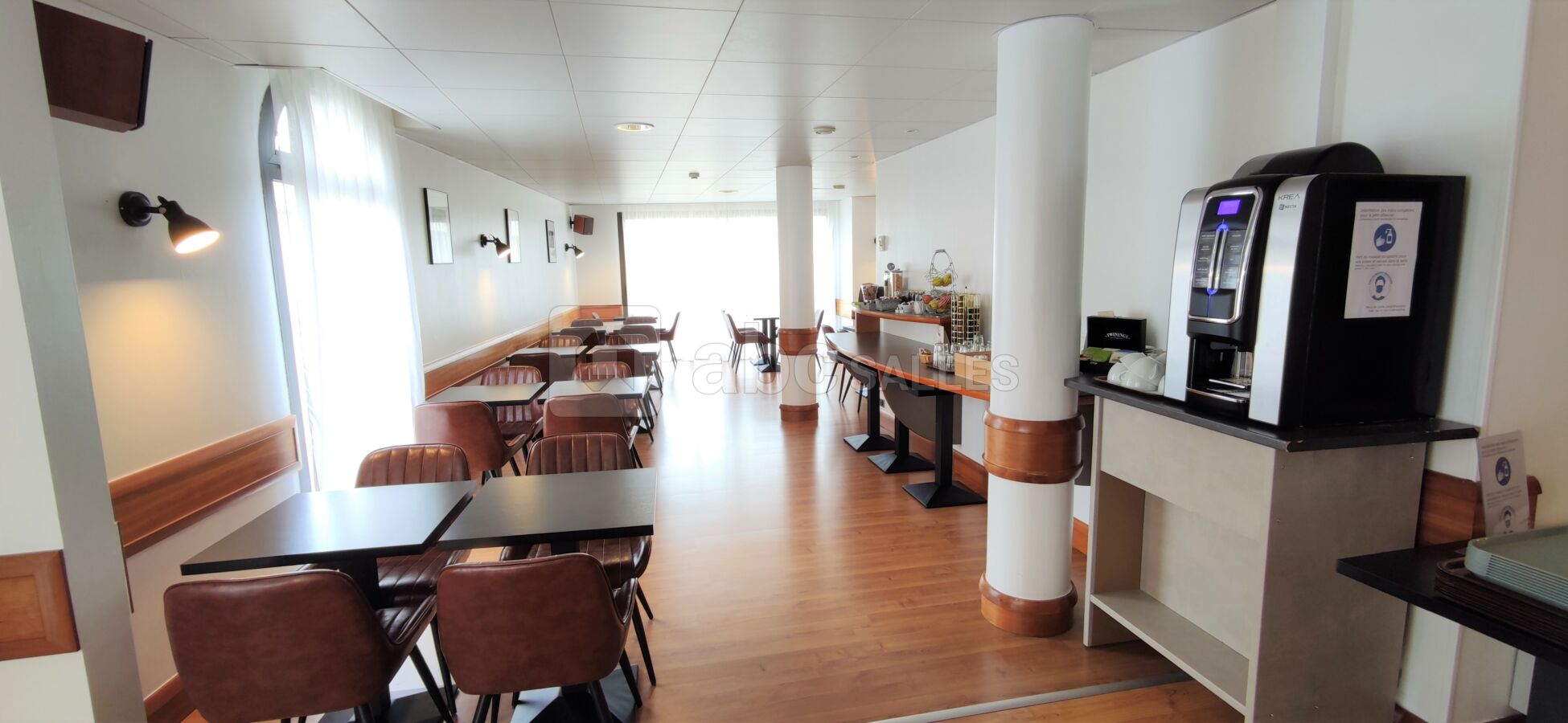 Salle de petit-déjeuner