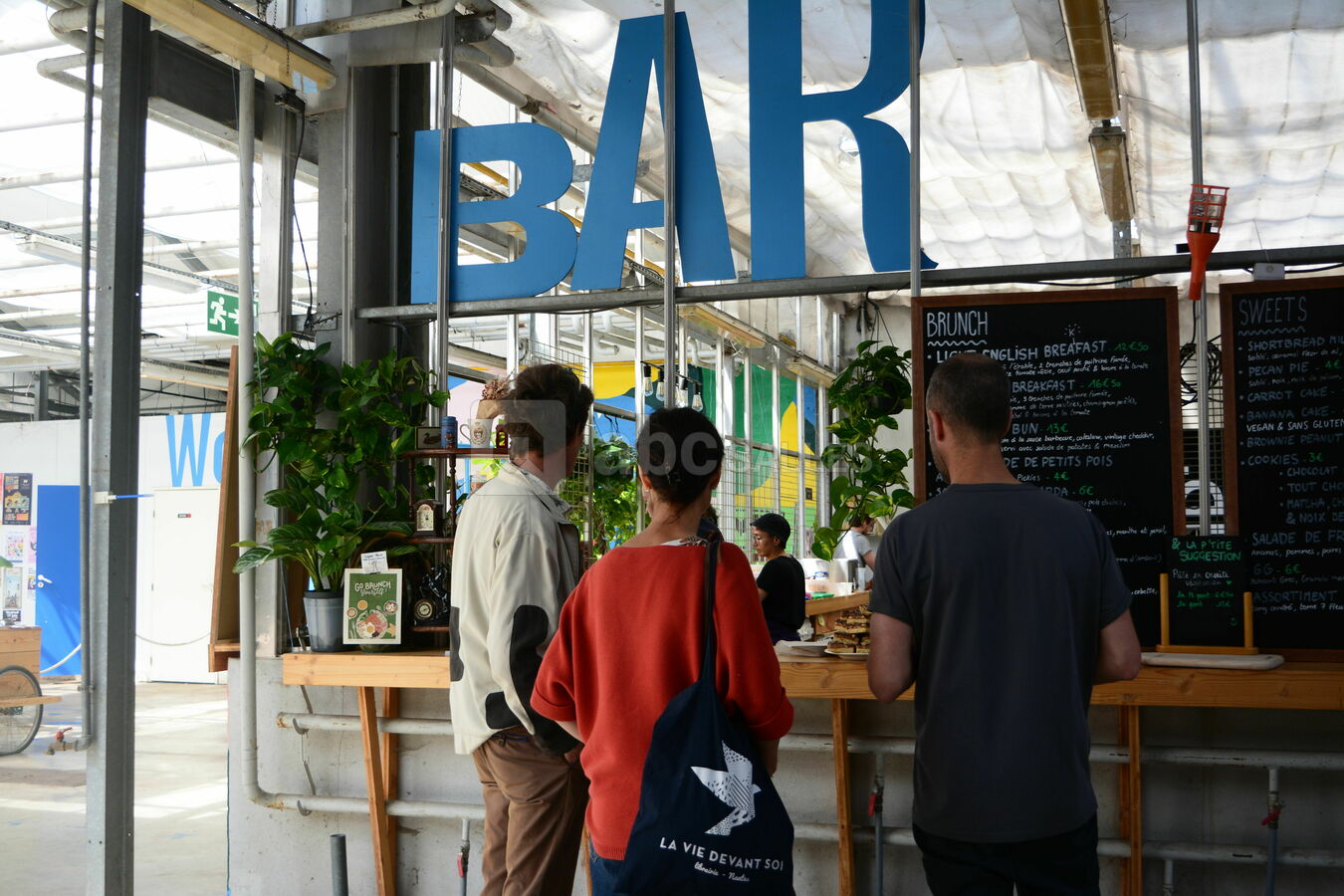 Devanture bar