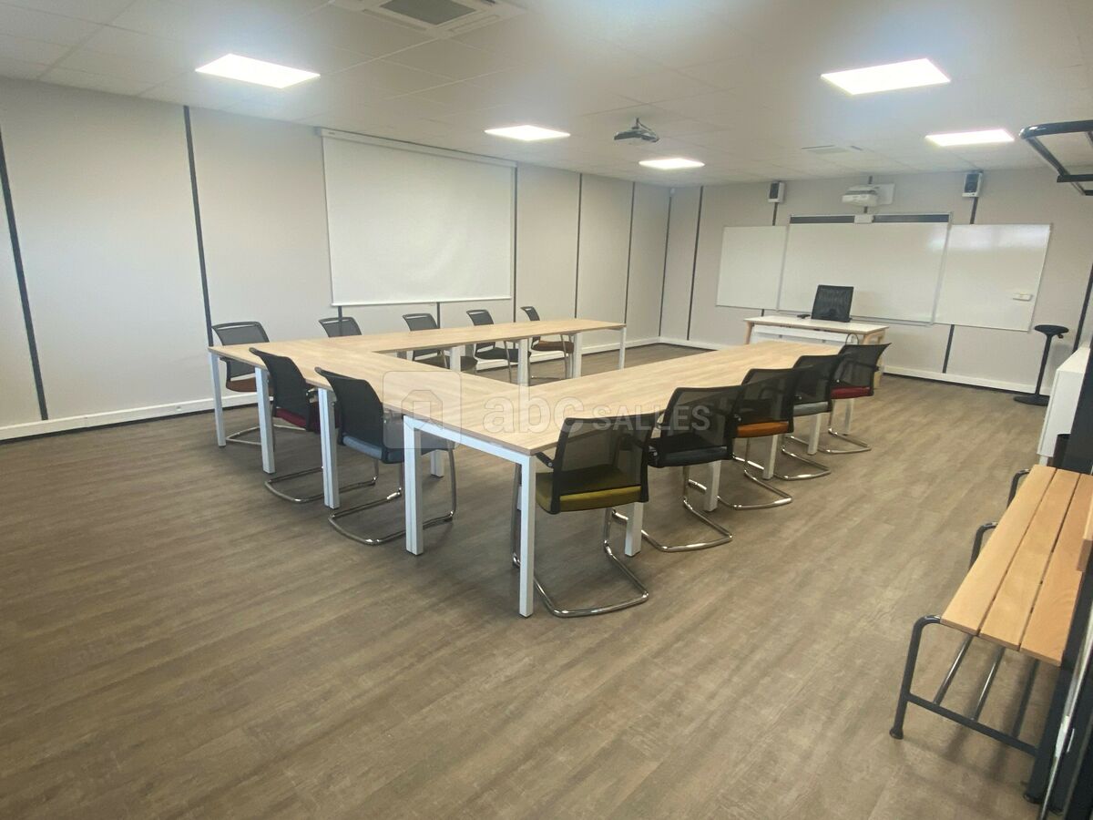 Salle Boutet forme U