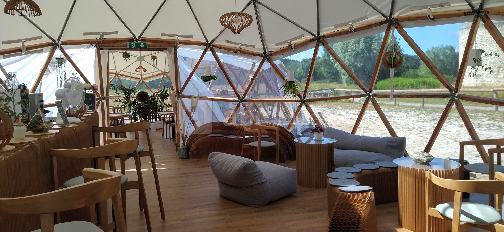 Intérieur Dôme bar