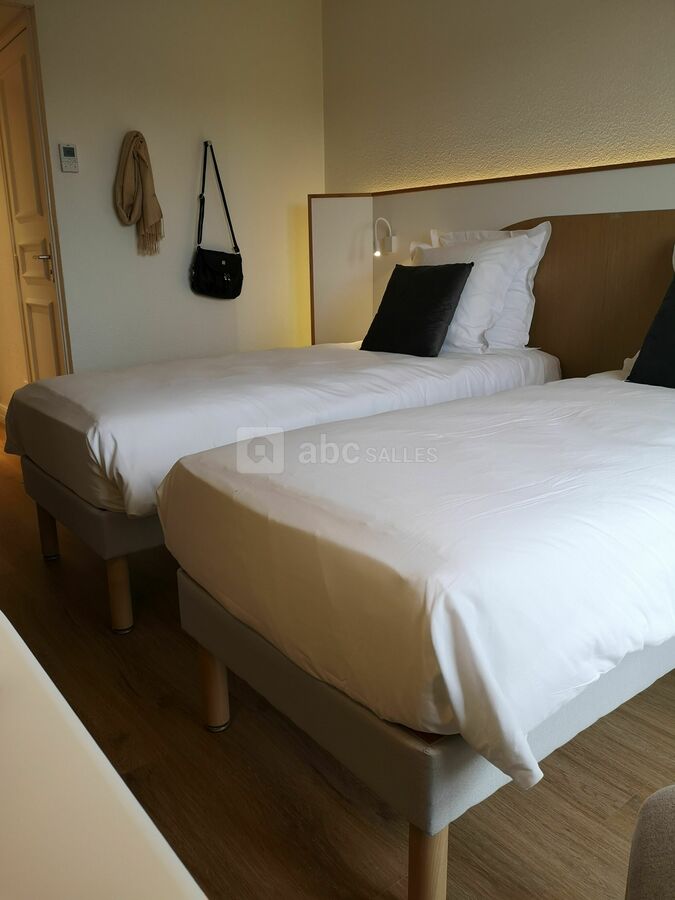Chambre avec 2 lits simples