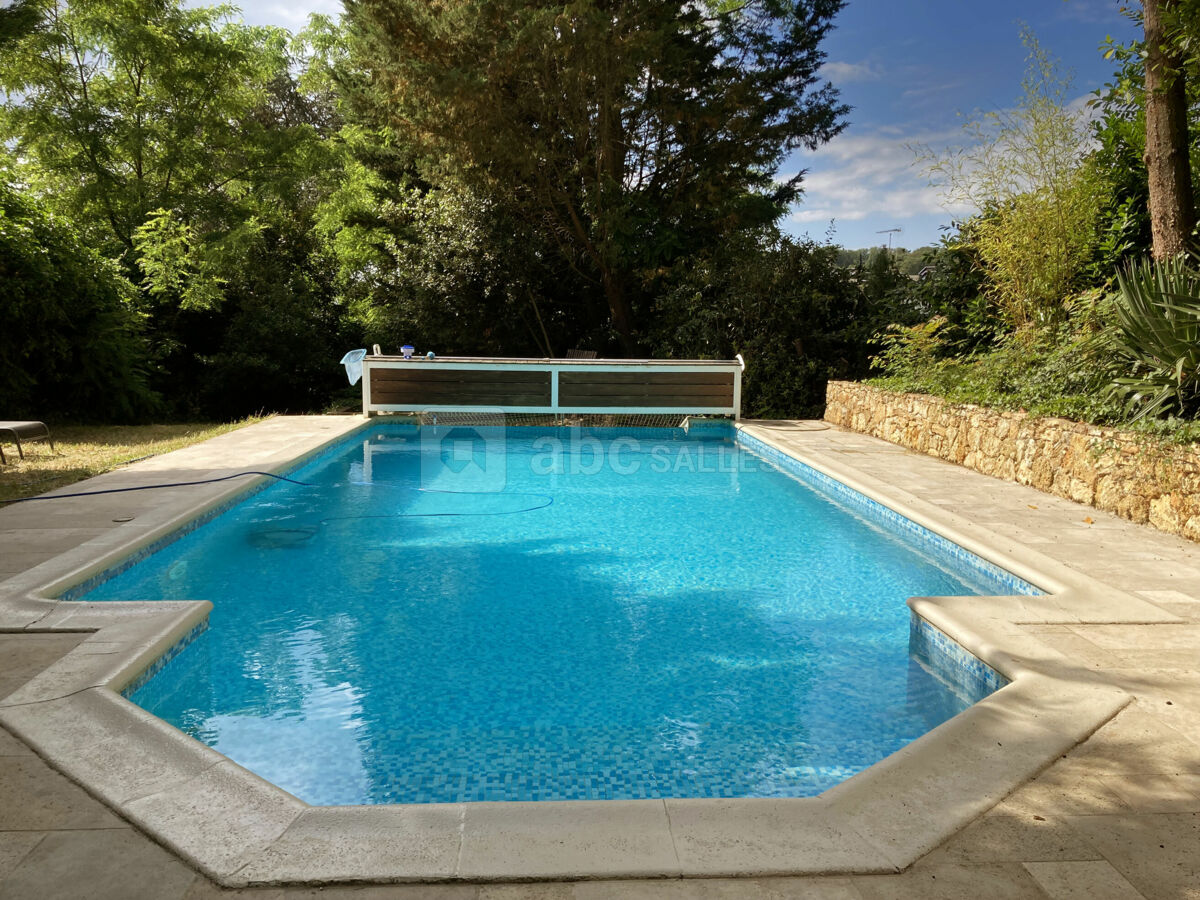 La piscine en été
