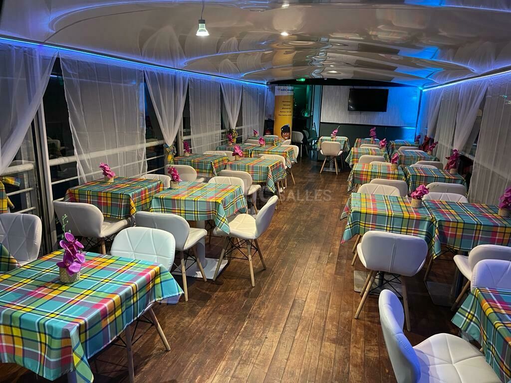 Salle panoramique de nuit