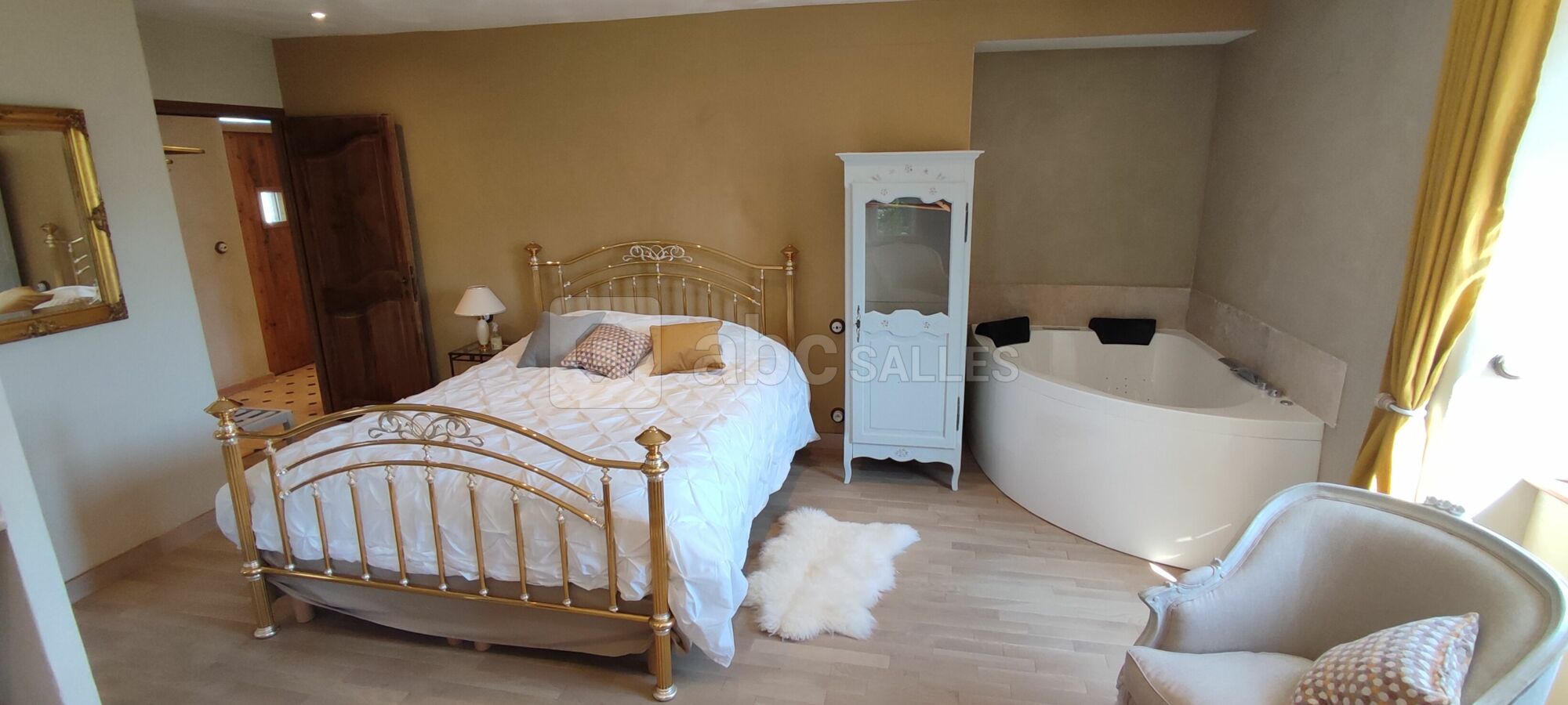 Chambre olive