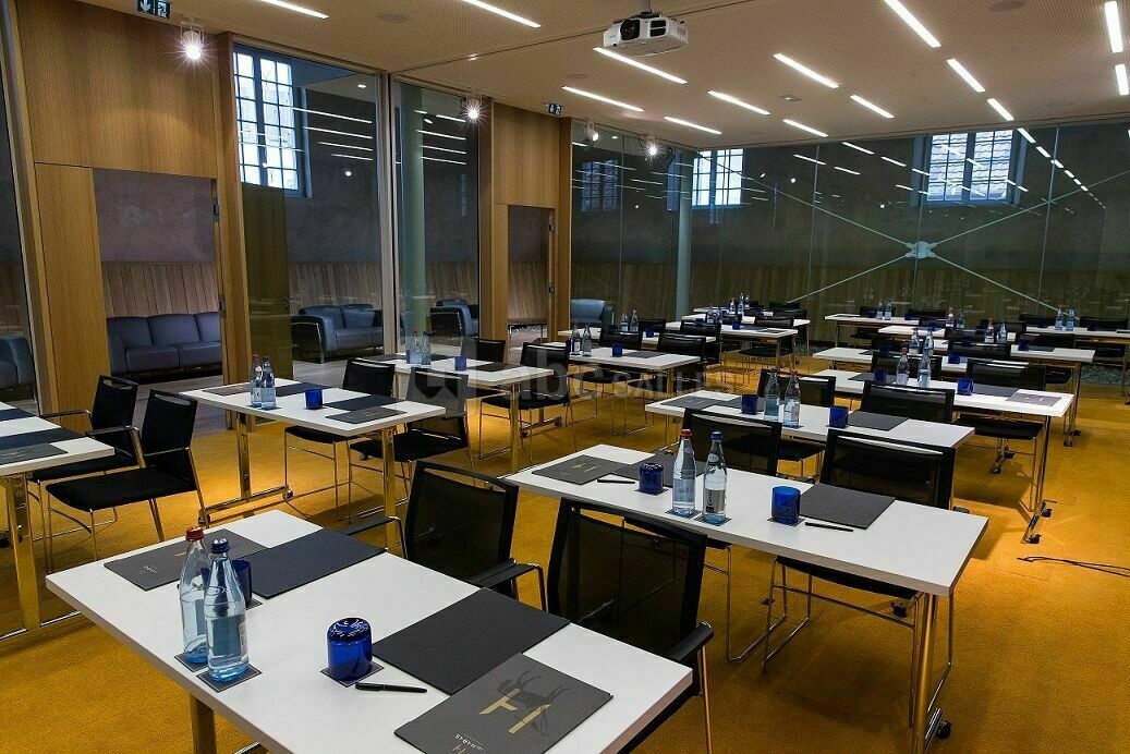Salle Jardy & Chantilly - classe