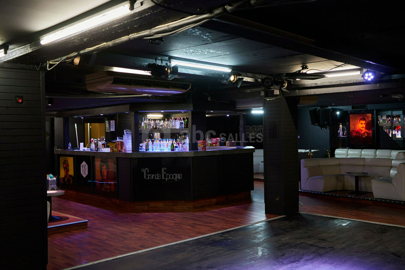 Vu depuis la scène du comptoir de bar