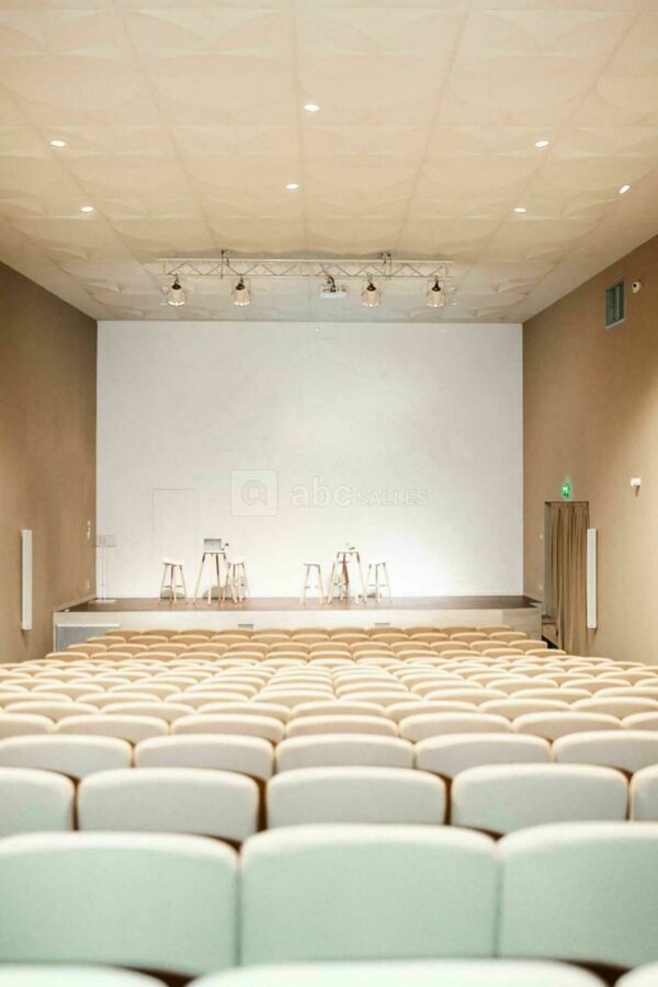 AUDITORIUM
