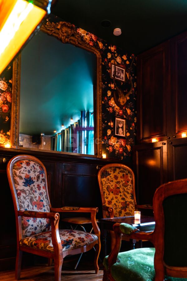 Salon