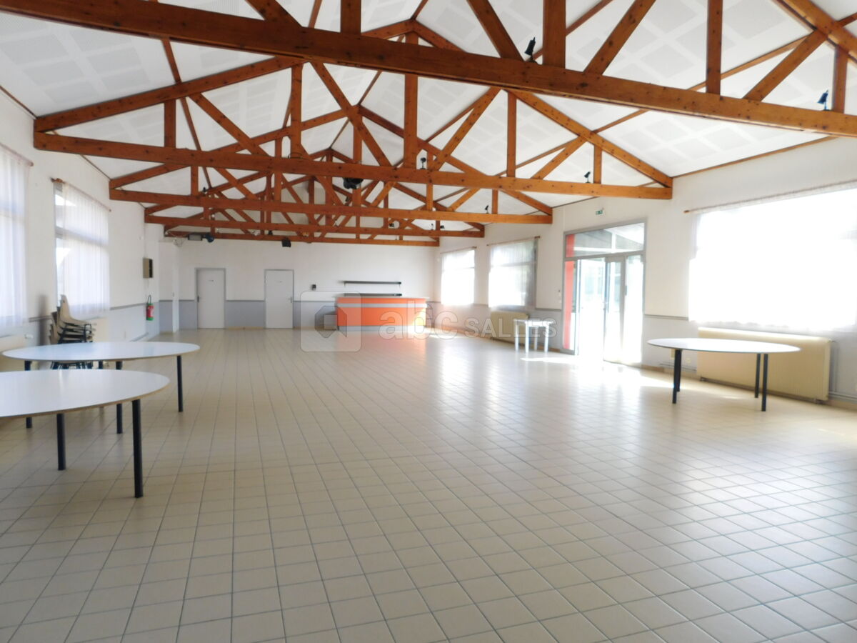 Salle 120 personnes assises