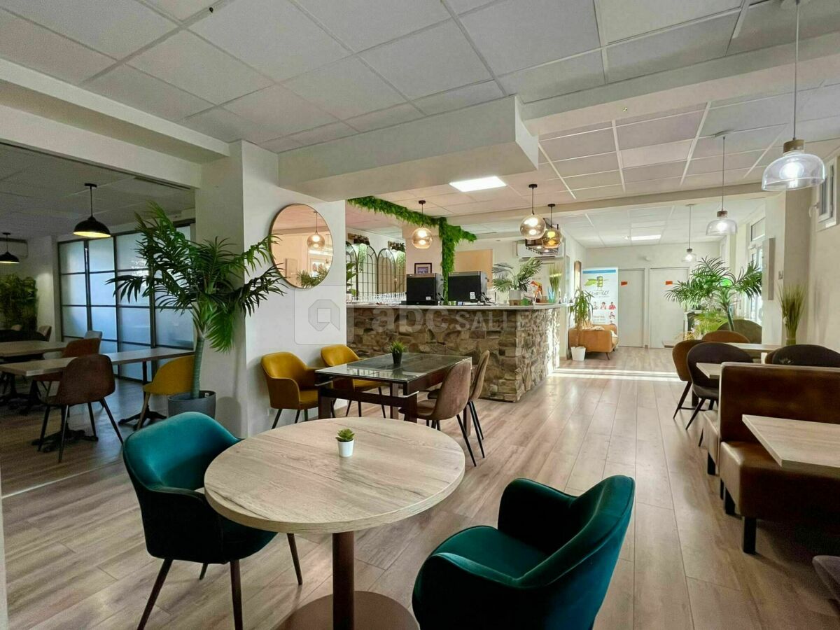 Espace de réception équipé