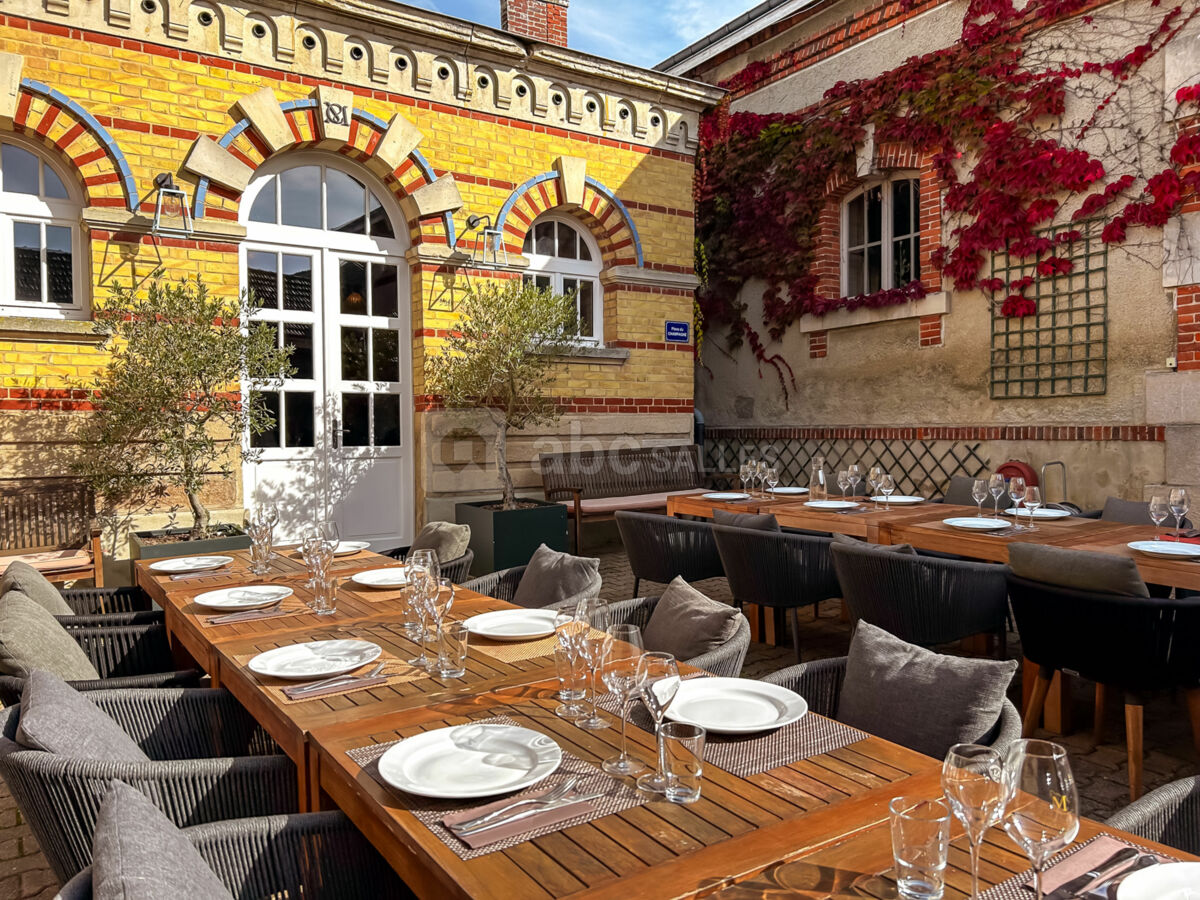 Cour Champagne