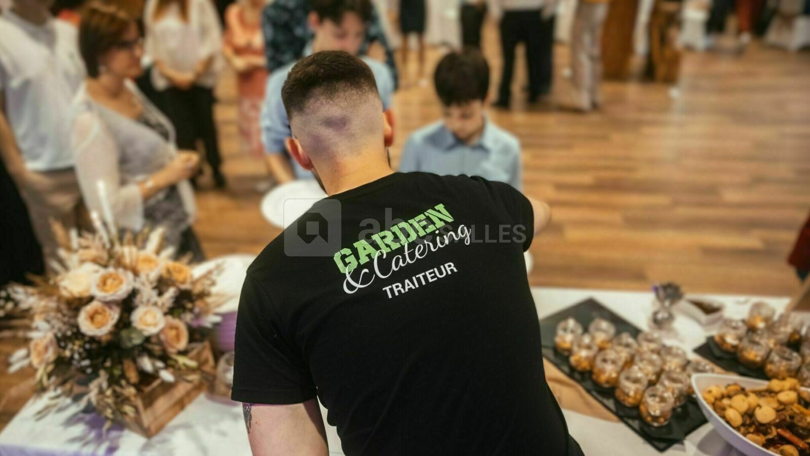 Buffet, équipe de service