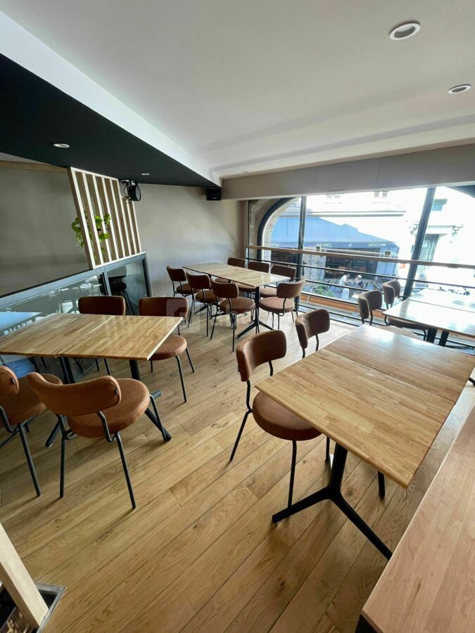Espace à l'étage, soleil levant
