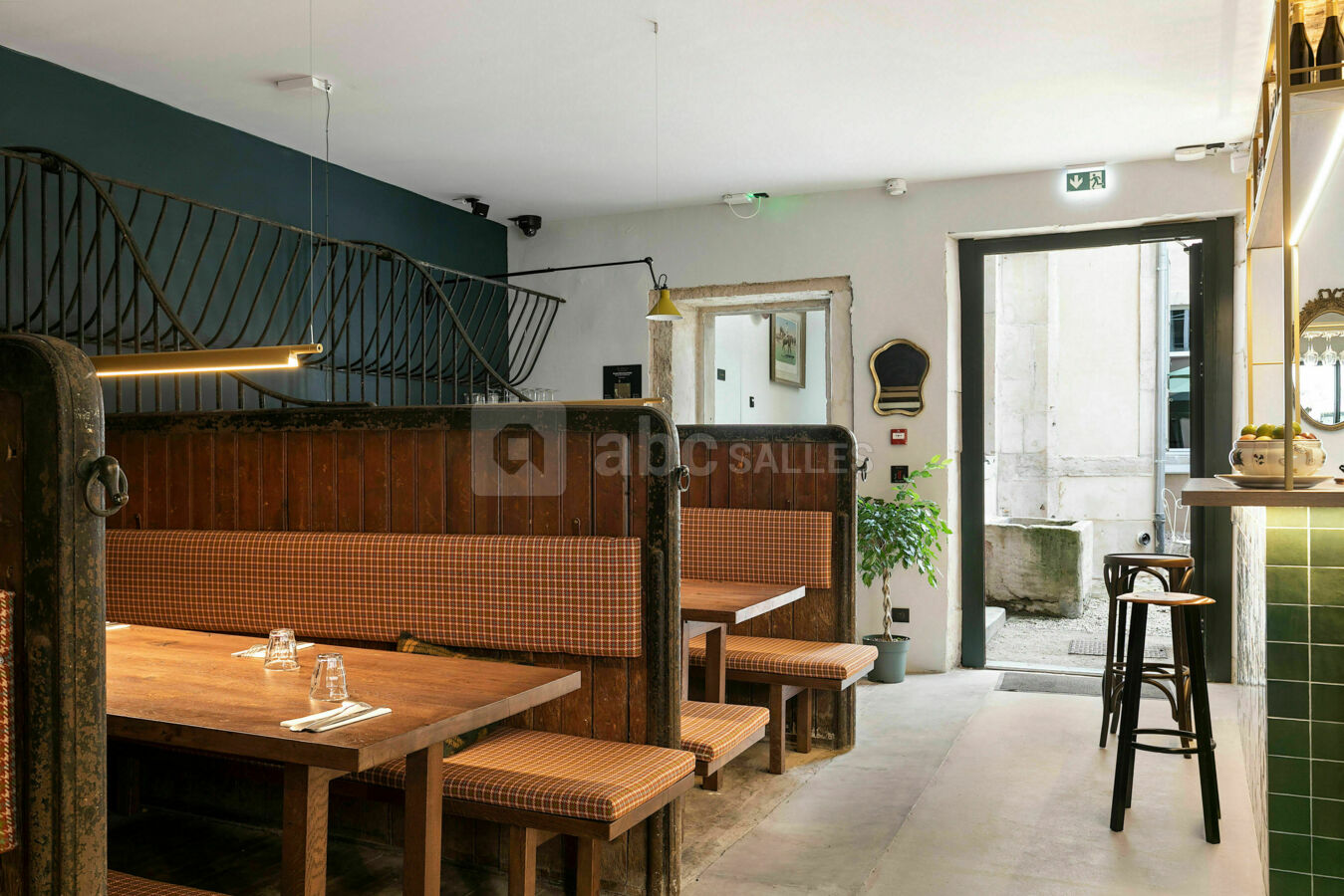 Antoinette restaurant