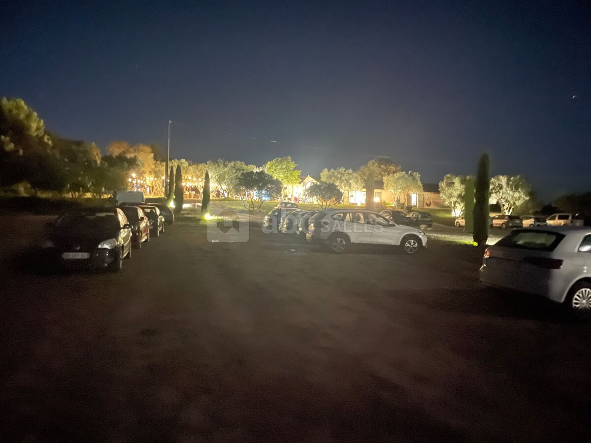 Extérieur vue du parking