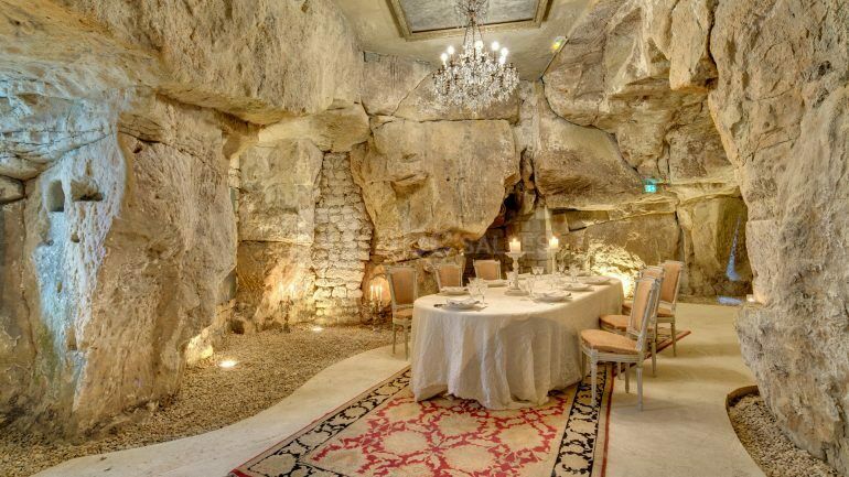 Salle Troglodyte