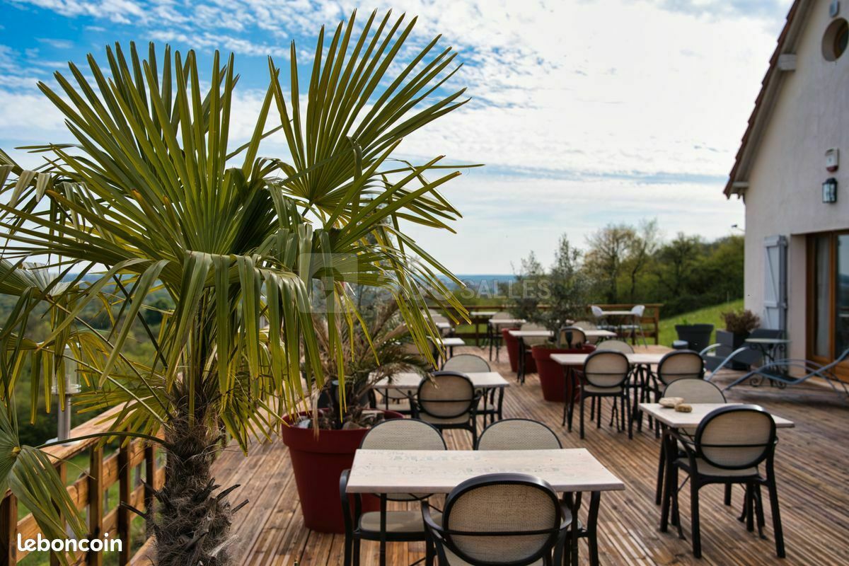 Terrasse Bois 50 places