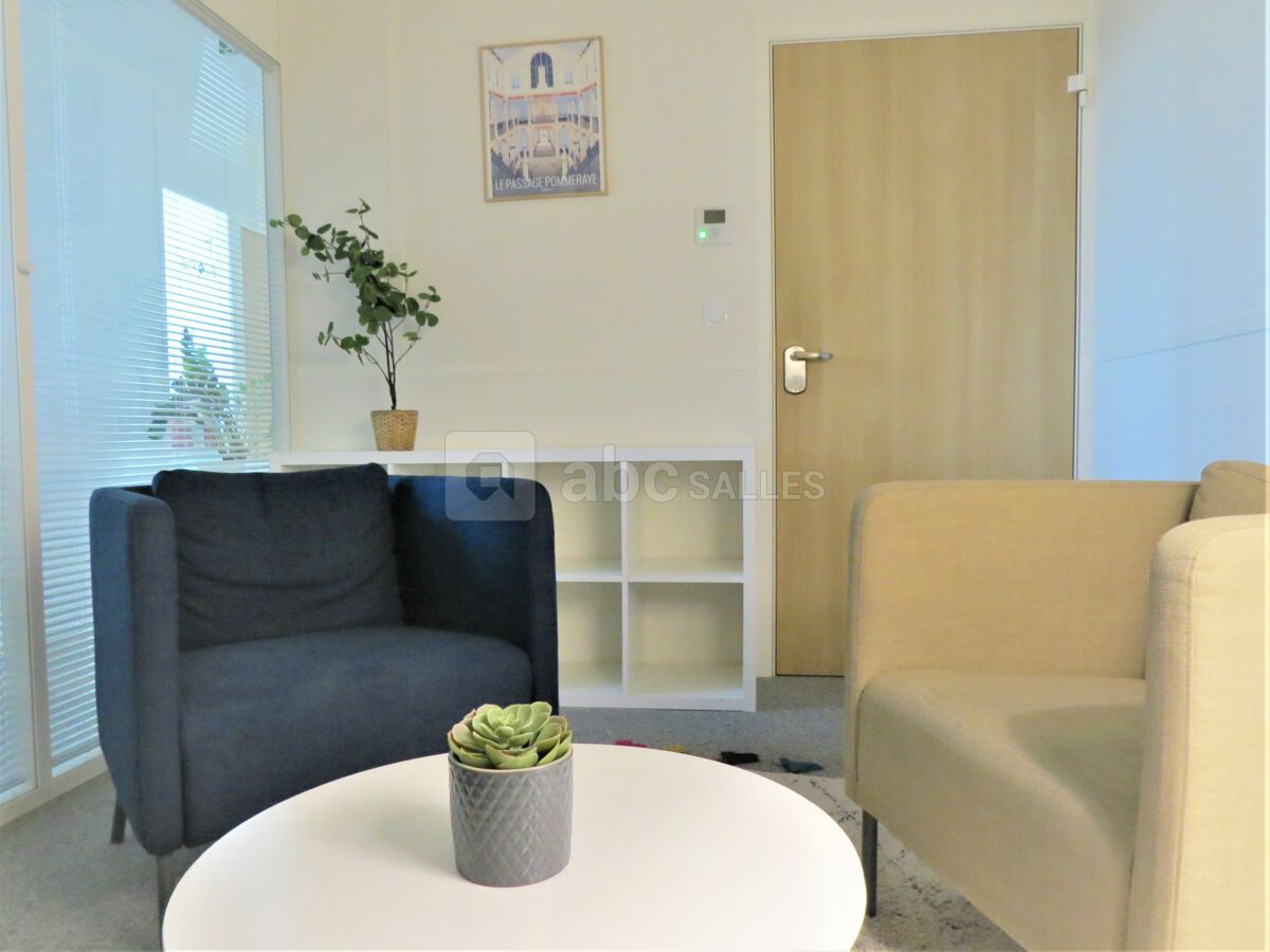 Business lounge