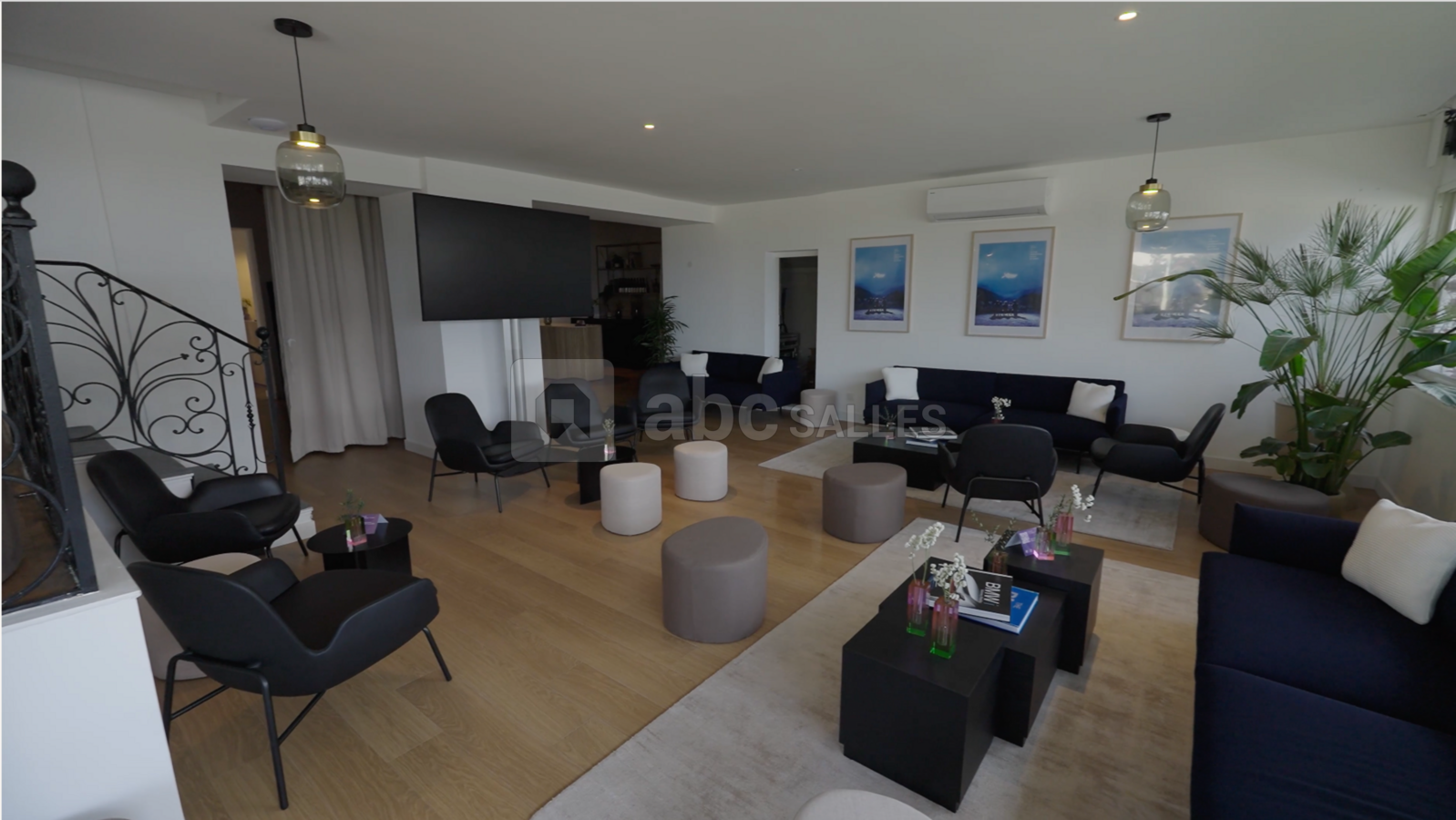 Configuration corporate sur-mesure (espace lounge)