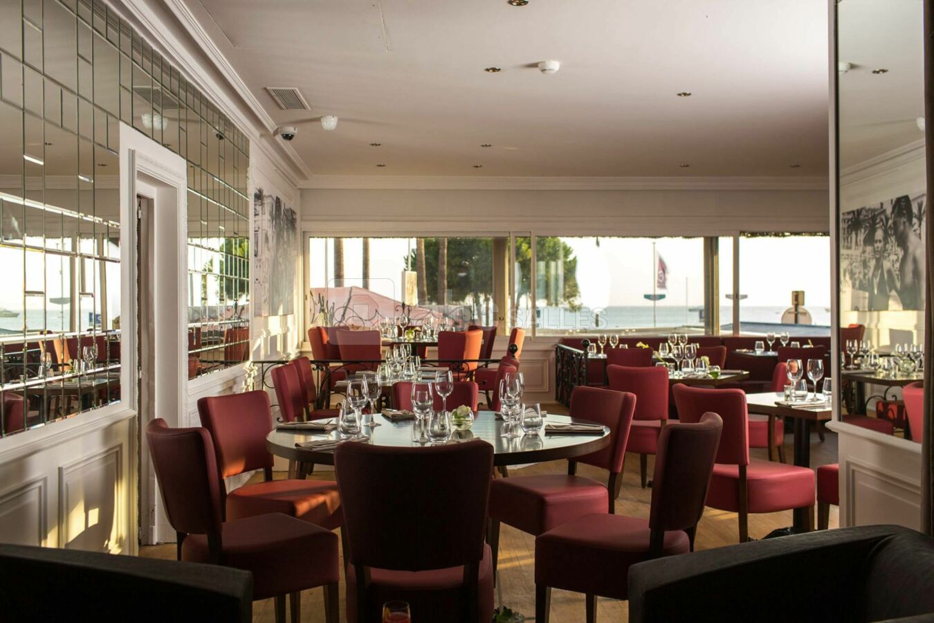 Salle en configuration restaurant