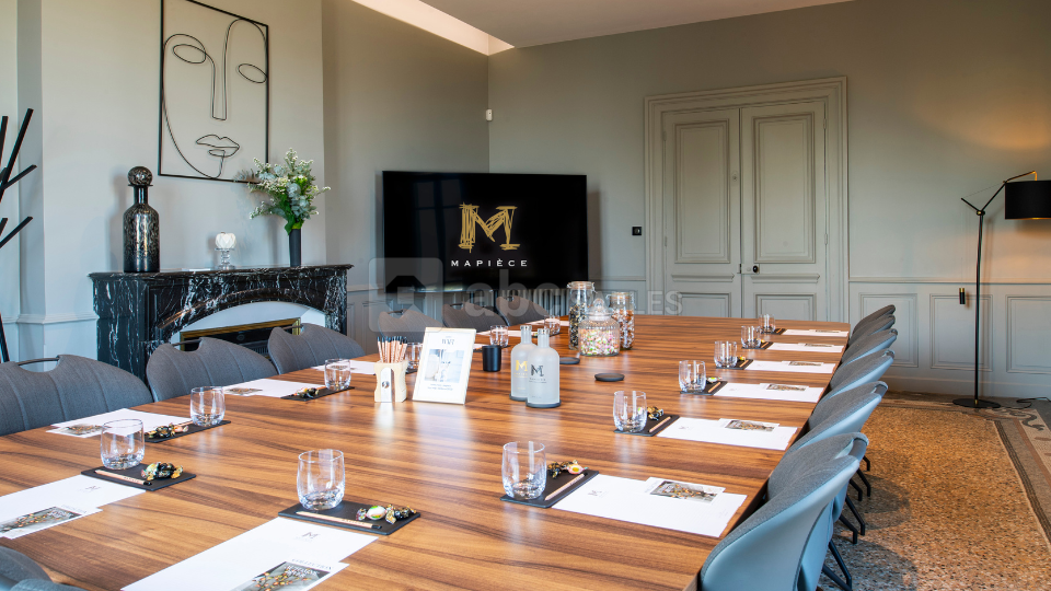 Salle de réunion et déjeuner/diner