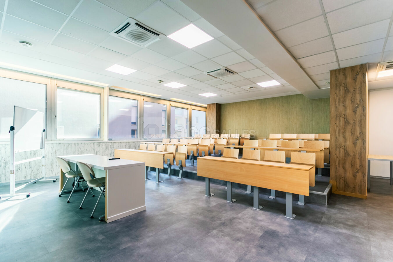 Amphi Poupa