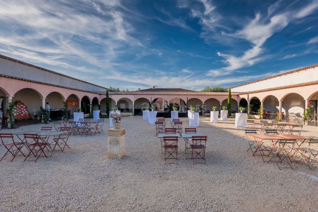 Le cloître et les extérieurs