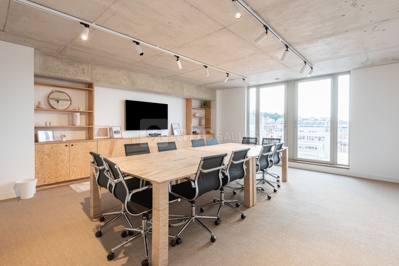 The Medium Room 2
