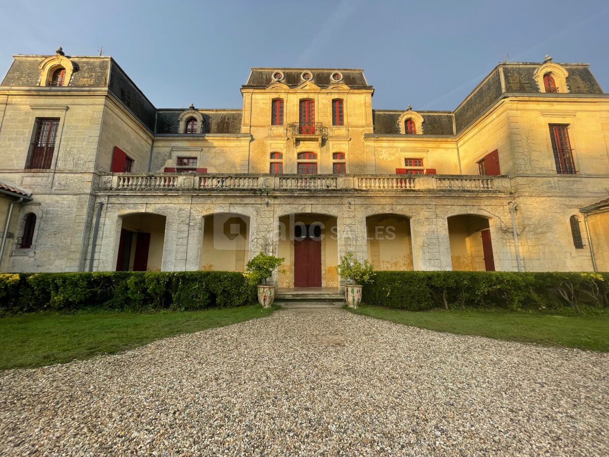 Façade d'entrée