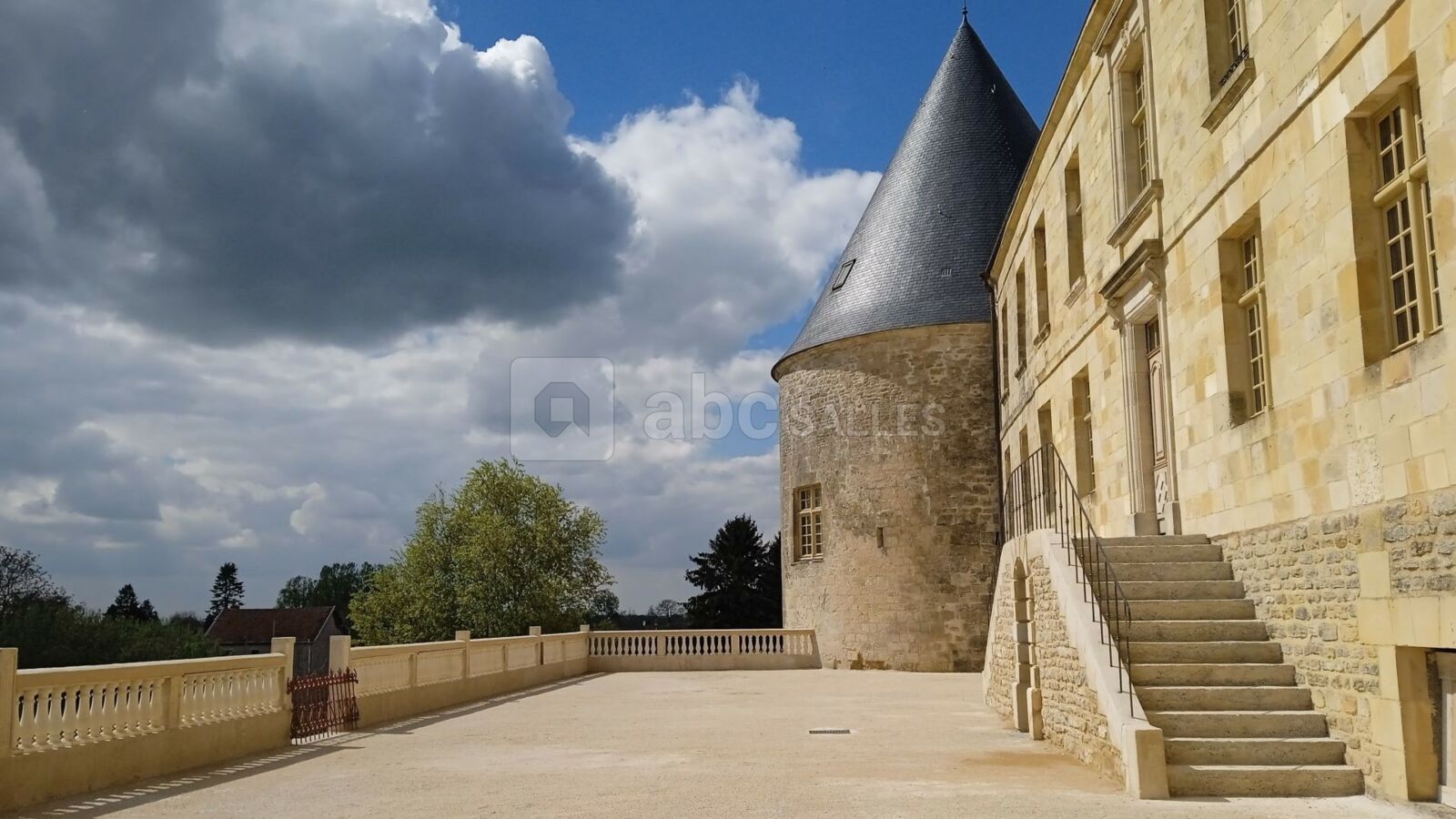 La grande terrasse au Sud