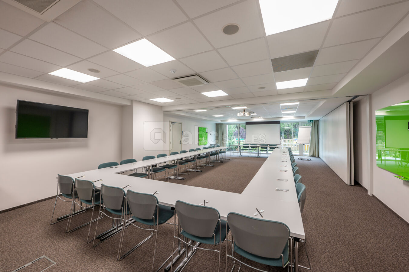 Salle de réunion double Buret-Cetturu