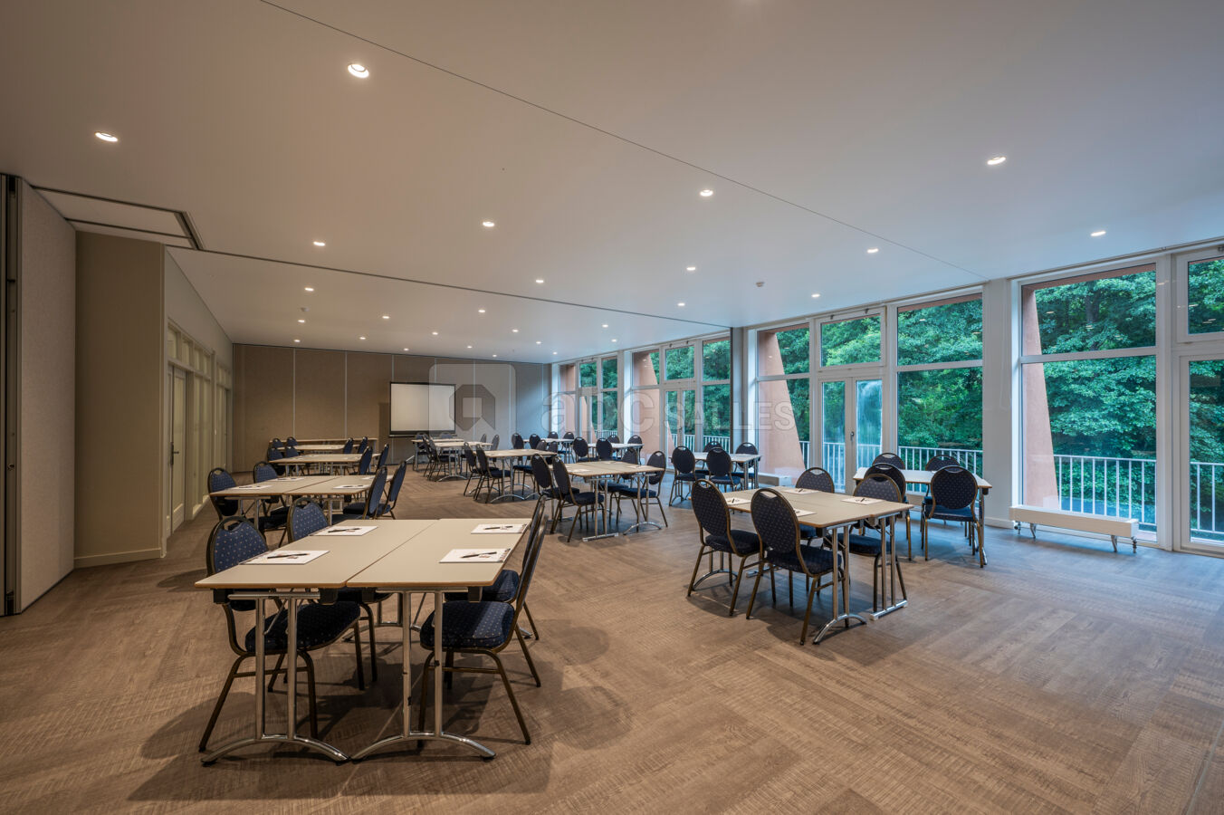 Salle de réunion double Sommerain-Tavigny