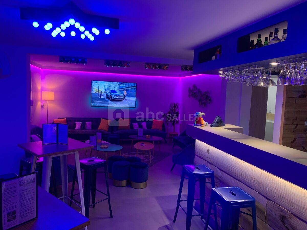 Bar/salon
