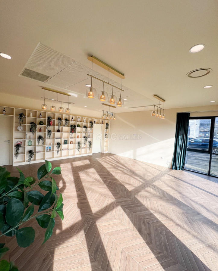 Salle 51m²
