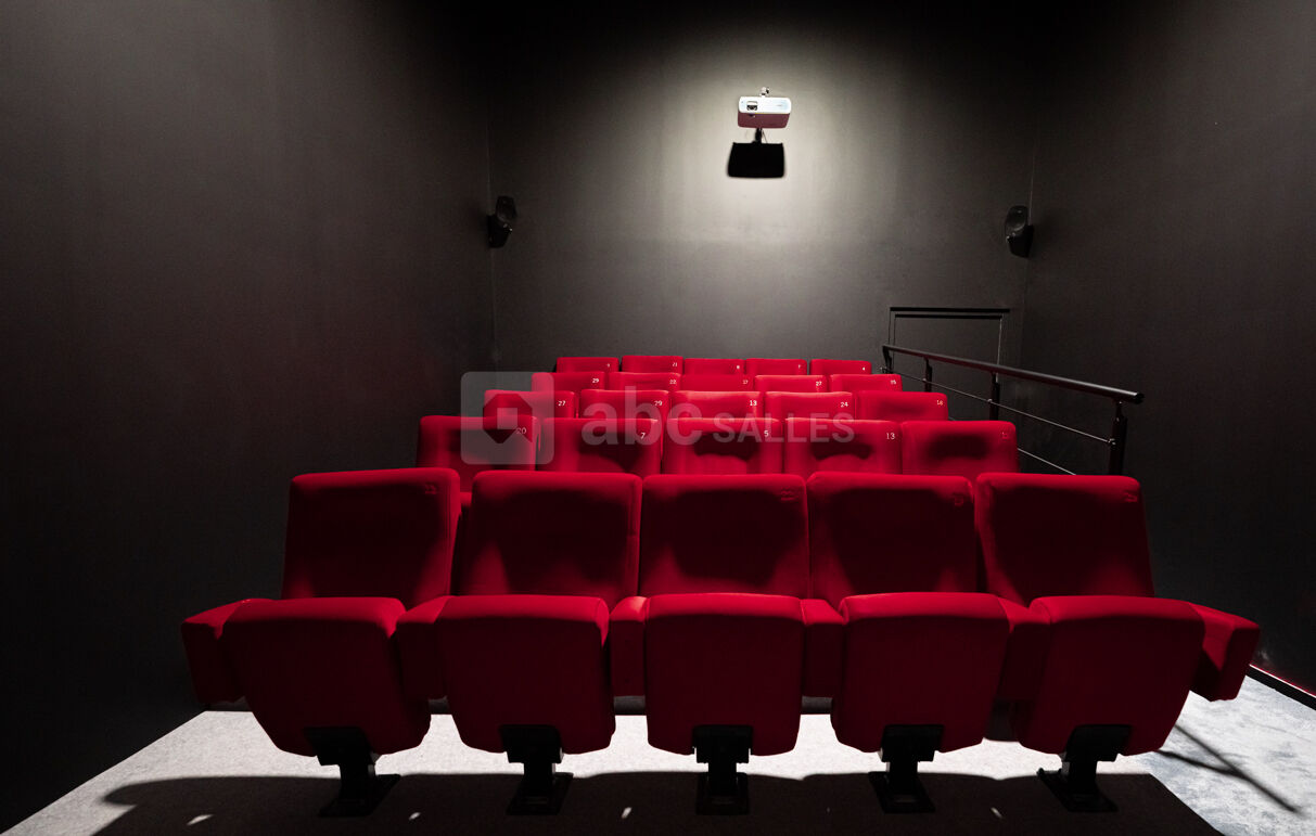 SALLE DE CINE 1