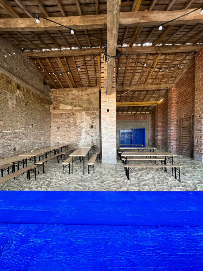 Tables de l'espace guinguette