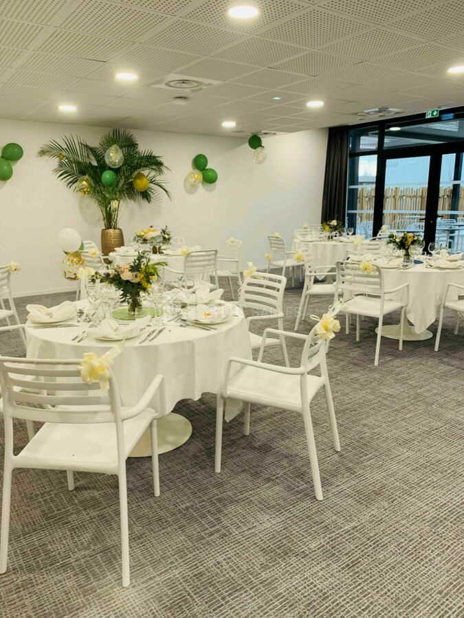BANQUET