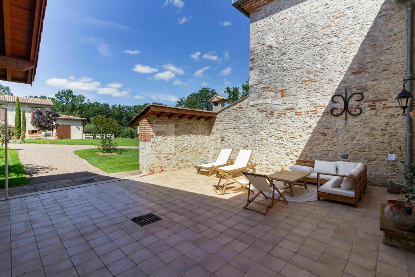 Vue du patio de la Maison de Maître