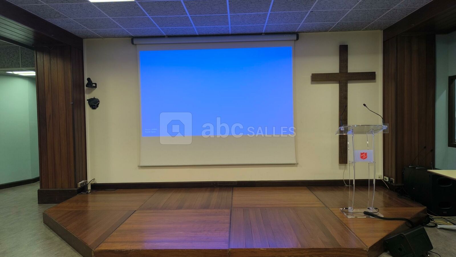 Ecran, vidéoprojecteur, caméra salle Iris