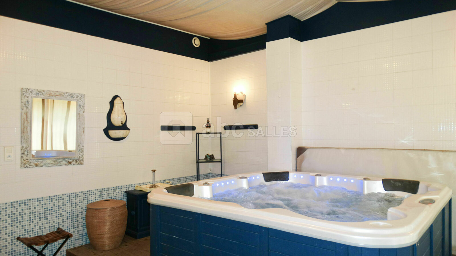 Jacuzzi