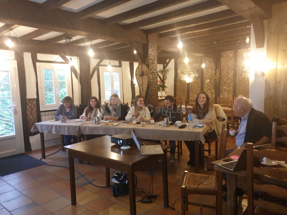 Formation de commerciaux avec le PDG de la société