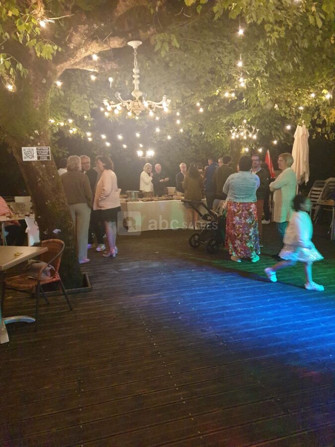 Buffet extérieur et piste de danse de 12mx12m