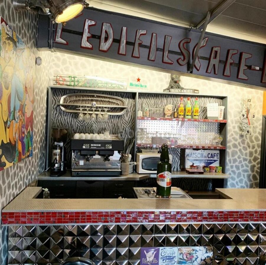 Salle crocodile