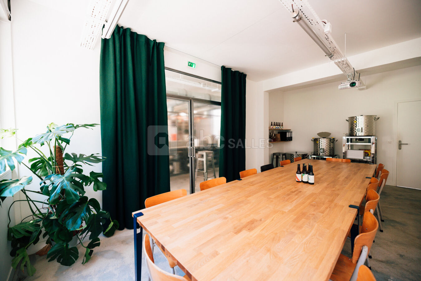 Salle vide 2