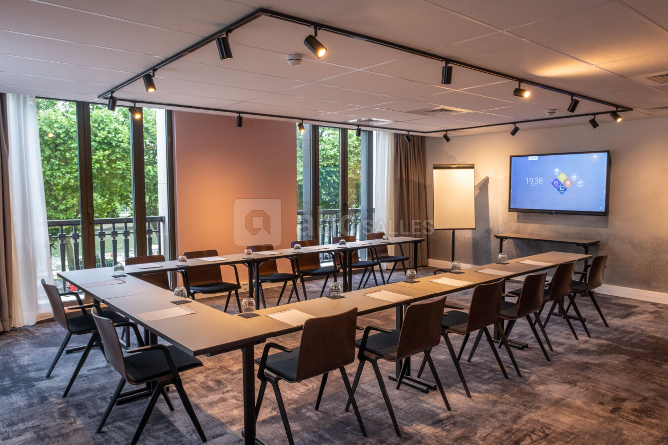 Salon Gros Horloge - En U