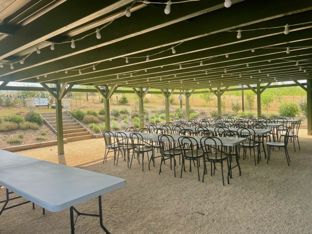 Espace couvert - Jardin Mielifique