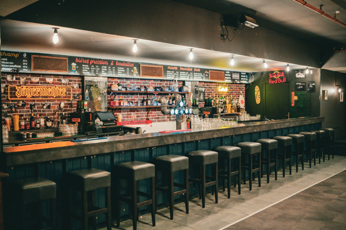 Bar