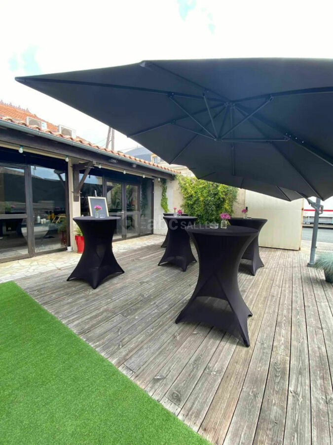 TERRASSE cour arriere