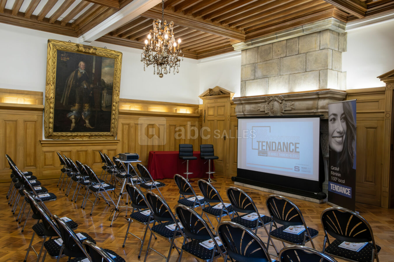 Salon louis de Sales