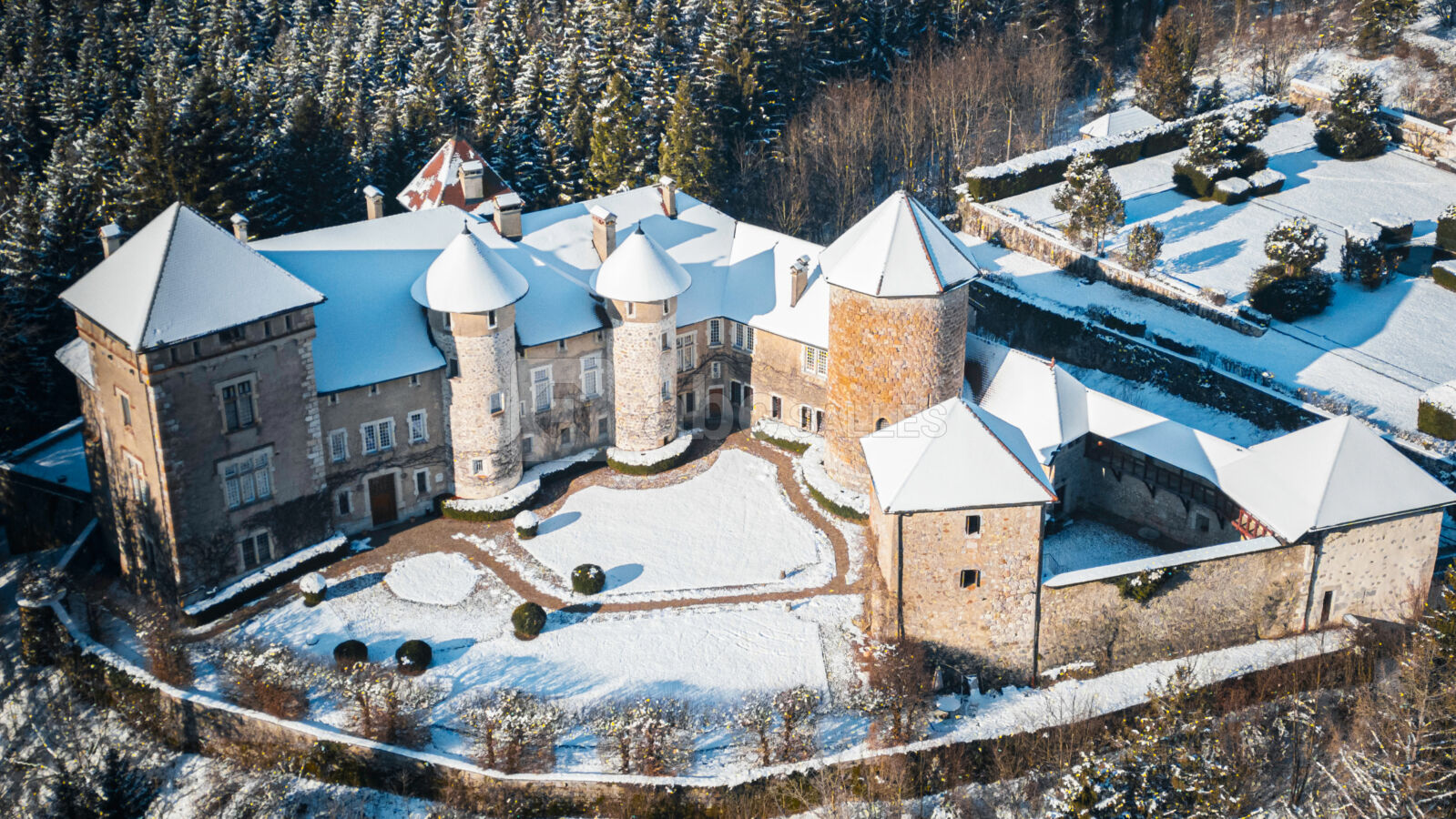 Le château sous la neige